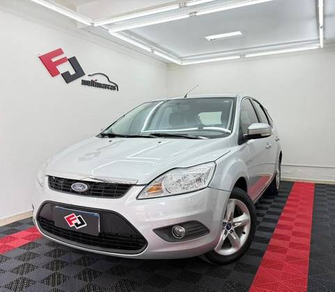 FORD FOCUS 1.6 GL 16V FLEX 4P MANUAL FORD FOCUS 1.6 GL 16V FLEX 4P MANUAL